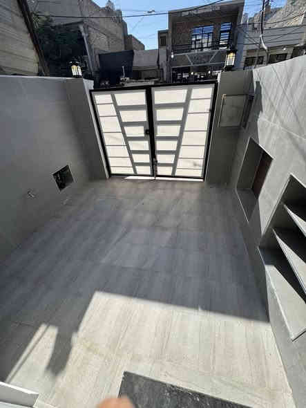 دار100 متر  للبيع
بغداد الكرخ حي الجهاد منطقة ديوان المخابرات 
يحتوي على 3 غرف نوم حمامين صاله مطبخ
ديكوات داخلية 
السعر 225 مليون
تسليم مفتاح 
للاستفسار***********
***********
