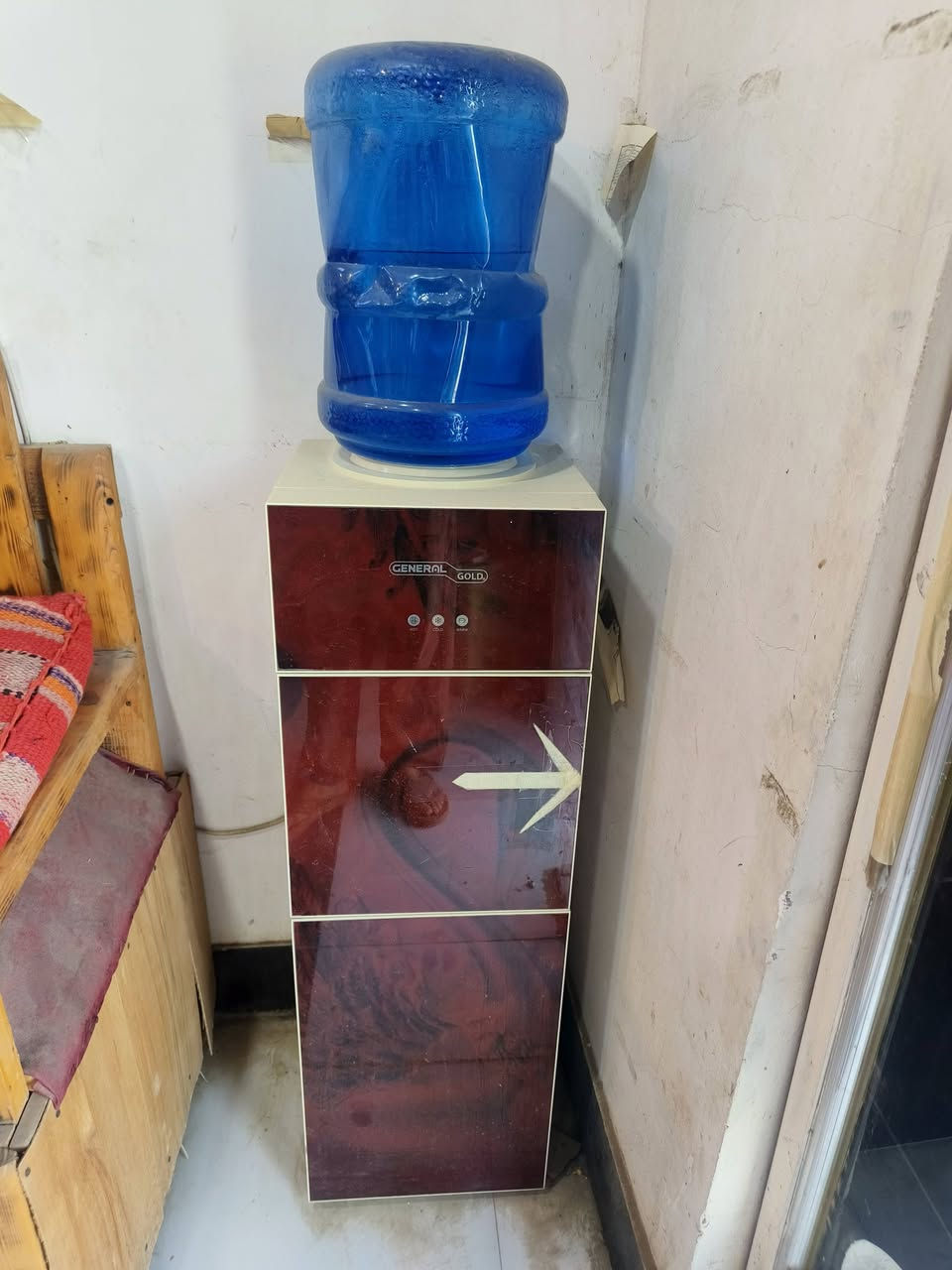 مرحبا صالون متكامل للبيع نقص بس كراسي
مرايات عدد 2
رفوف عدد 3
جهاز هيدوفيشل كوري ماطور كبير 7هاند
سديه زبون 
ستول سديه (كرسي) 
جهاز بخار باشنوز 
براد ماء 
كلهن شغالات شرط الفحص العنوان البصره الهوير 
***********
