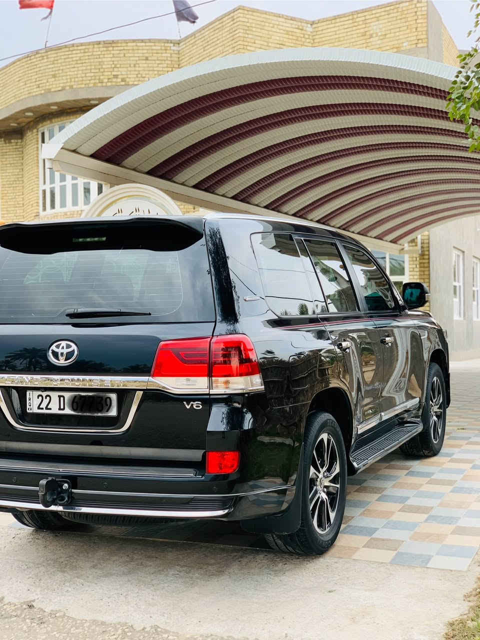 يا الله السلام عليكم لاندكروز 2021 رقم اربيل باسمي ماشيه 57 الف مكفوله 4 كامرات جنطه كهرباء كشنات كهرباء جلد 

***********
