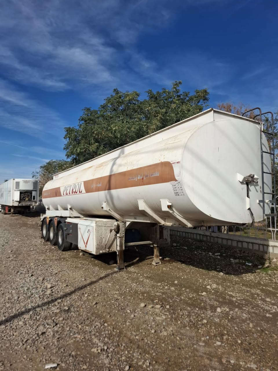 تەنکی  2018 شێوە شاکر بۆفرۆشتن دەبل تایە 
دنگیری دیپیدی لۆک تایەی تازەیە و زۆر جوانو جایزە لێچون و کونی نیە شانسی بەشەرت علوجە تەنکیەکە  لەناو ئیشایەو حازرە بۆ ئیش  سعر ٧٠$گەلاو مەحمەلە شوێن کلار
***********
