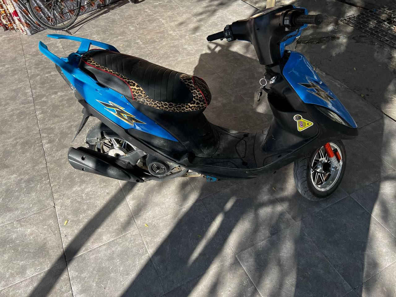 السلام عليكم 
دراجه ماكس عدله للبيع نضافه فول 
للتواصل عله هاذ الرقم ***********
