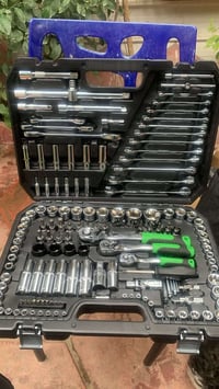 عدة كاملة • ١٣٠ قطعة • حي الرسالة