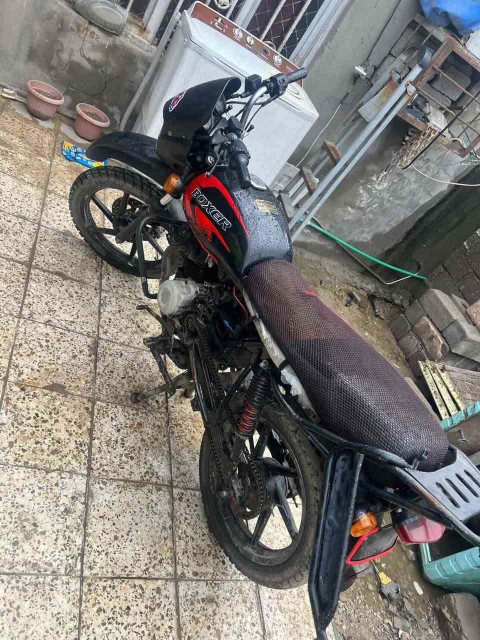 السلام عليكم بوكسر موديل ٢٠٢١ بيها نقوصات بسيطه بيها تبخير بدون صوت مكينه خرسه كهربائيات كامله اوراقها ضايعه مكفوله سرقه وعشاير السعر 575  وبيها مجال *********** مكان بغداد البياع
