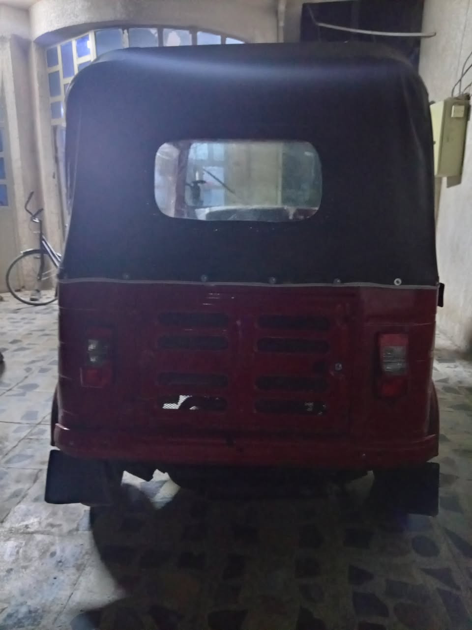 السلام عليكم شباب تكتك ١٨رقم سنوية  التكتك معمرة ومصبوغة عام  التكتك رقم سنوية مكينة مفشوكة  
سعرة ٤٥٠٠قفل  ربع ماينزل من سعرهة
مكاني بغداد الكمالية  
*********** متواجد ع مواقع الاجتماعية كلهة
