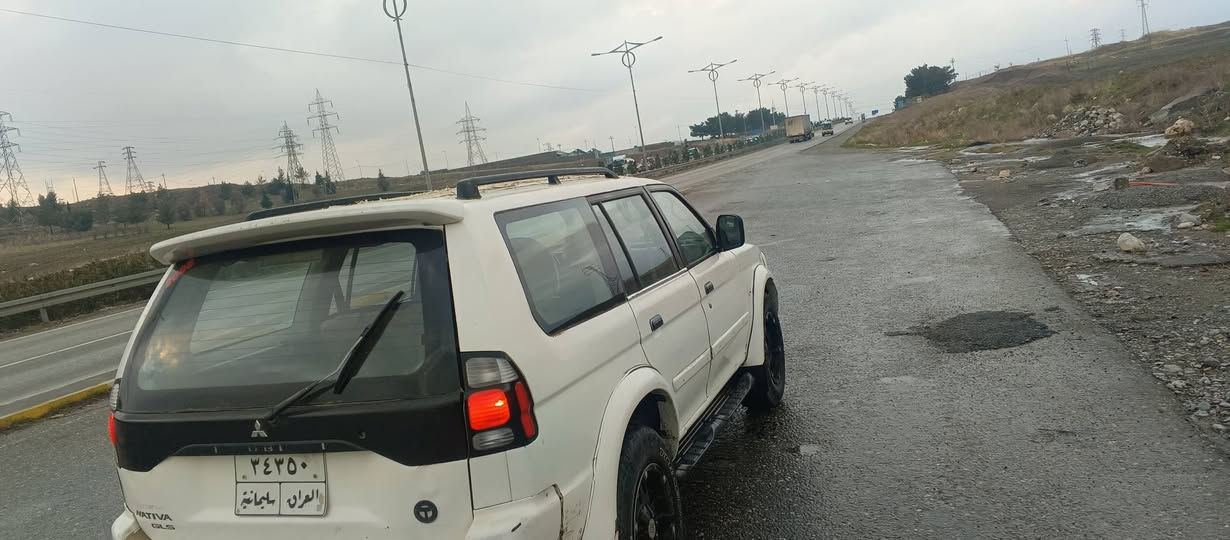 ***********.....مسیۆ بۆشی ناتیڤا . ۲۰۰٨  .. کە وتۆتە سە ر سە قف پیشو دوای بێدە عمە.ساحیب سە نە وی دیار نییە .. کیشە ی یاساهینییە  حیجزو خرامە ی بە شە رت ما .. گیڕو مە کینه و دە بڵ اکسلی بە شە رت .سعری ٤۷ گە ڵا پارە ی علوجی .خرا مە ی دو گە ڵاو نیو تیایە  بۆت اگیڕمە وە . السليمانية, العراق
