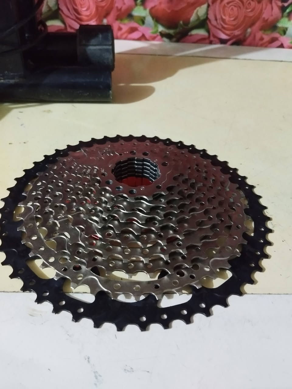 السلام عليكم روله تمرين اصليه مع قواعد عدد 8 شيمانو اصليه مع دشلي 9 نمر مع خوذه عدد 2 مع أقراص بريك دسكات للاستفسار المراسله واتساب او الاتصال ***********
