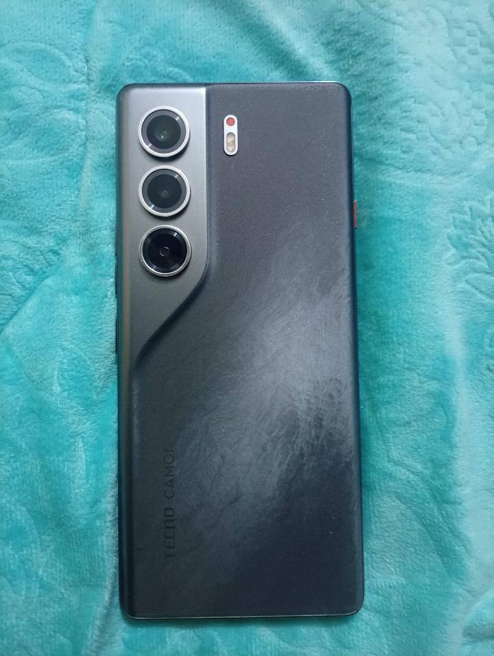 TECNO CAMON 40 Pro 5G
ذاكره 256+12
بطاريه 5200
بوبجي 90 فريم
شاشه مصفحه
جهاز ابلادي
عيبه فقط الشخوط خفيفه بل شاشه مو فطر

السعر 275 + مراوس حسب القناعه


**إذا كنت صاحب هذا الإعلان وتريد حذفه لأي سبب، رجاءا أرسل رسالة إلى الدعم الفني**