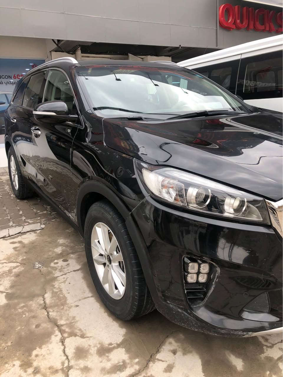 السلام عليكم كيا سورنتو وارد امريكي موديل 2019 لون اسود نظيفة جدا سبعة راكب اربعة سلندر 2400 Gdi السيارة ماشية 111الف تقريبا كير اوتو خير من الله هو والمحرك درايف مود ومواصفات بعد تبريد امامي خلفي ولكن التبريد اعتقد راديتر ماعندي وقت اسوي وبيها نقاط عمية على المري الجانبيه وبالنسبه للحادث موجود صوره والسونار كذلك جزء من البنيد جهة جامرلغ الراكب تبديل الاثنين فقط ودعامية اماميه صبغ فقط السعر 138 وبي مجال بسيط .. للاستفسار على الخاص بغداد, العراق


**إذا كنت صاحب هذا الإعلان وتريد حذفه لأي سبب، رجاءا أرسل رسالة إلى الدعم الفني**