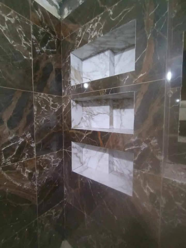 تطبيك كافة السيراميك وأرضيات الكاشي والمرمر والكرانيت والبورسلين والدرج وأعمال  الترميم وعمل لوح البورسلين شغل درجه اولى كادر اربع خلفات
***********
