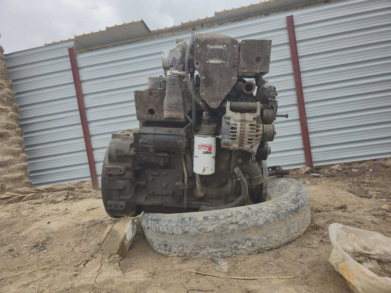 سلام عليكم محرك كمنز حجم ١٠٢ أمريكا شرط بلادي ما مشتغل  سعر ١٧ورقه وبي مجال ***********
