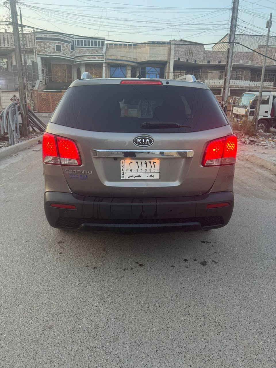 كيا سورنتو للبيع موديل 2011 وارد امريكي حادثهاسرقه جاملقات بدون دواخل بيها 3مكانات صبغ فول مواصفات واحد على واحد 6 سلند 7 راكب بصمه تشقيل بصمه ابواب كشنات جلد كهربات تتفىه تبريد شاشه كامره قماره بلرامه تحكمات رادرات بعد بيها مواصفات رقم بغداد مشروع وطني السعر 118 الاستفسار على الرقم*********** عنوان بغداد الرصافه

