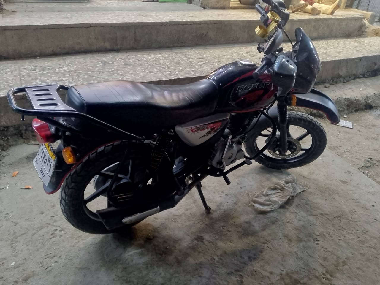 السلام عليكم دراجة بوكسر 2023مرقم بيهة عطرة بتانكي مبينة بصورة الدراجة ما مفتوحة مكاني بغداد حي اور ***********السعر 2250
