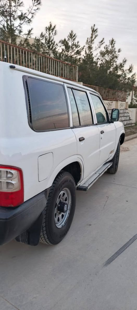 نیسان پاتڕۆڵ مۆدێل 2002 ناوسپی ئاڕمی پلاستیکی سلێمانی گێڕو مەکینەو ئەکسلوو دەبڵ ئەکسلی بەشەرت سەریارەکە کامل بۆیاخە بەڵام بەس یەک شانی پێشی لای سەکنو چەمەلەقی سەکنی پێوەیەتی چوار تایەی تازەی لەسەرە پاتری تازە ڕۆنی تازە گۆڕاوە لاسیک گایدی تازە گۆڕاوە پێشو دوای چرکەی تیا نیە غازوو بەنزینە هەردوو تەنکیە بیلادیە کەی لەسەر ماوەو تەوافەو دەبڵ تەنکی ئیش دەکات ناوکێچو کارە بای هەموی ئیش دەکات تکایە بەس جوابی تەلەفون ئەیەمەوە لەگەڵ ڕێزم ***********
*********** السليمانية, العراق
