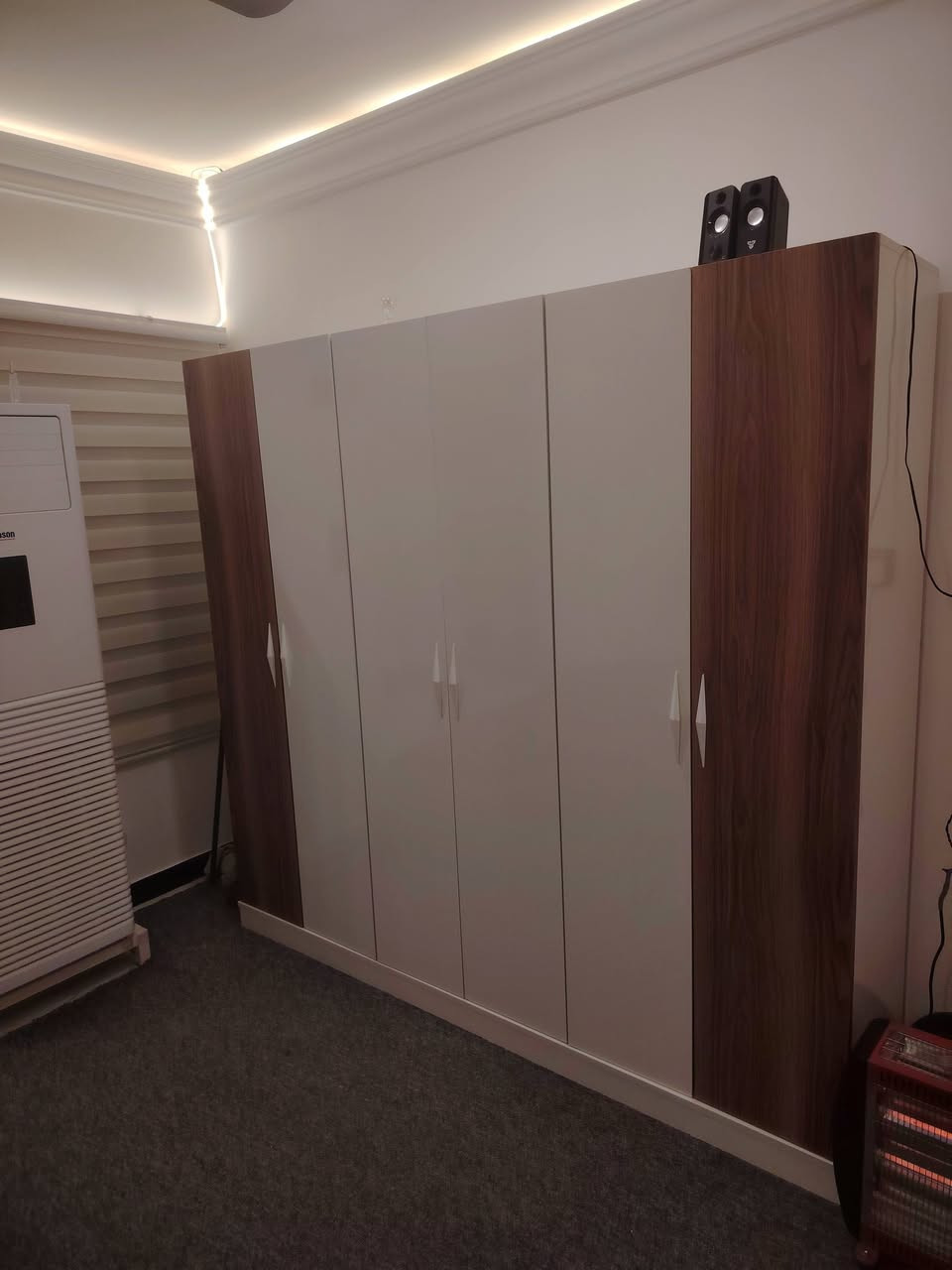 سلام عليكم
غرفه نوم تركي للبيع  5قطع مستعمله قليل اخت الجديده
السعر 600 وبيها مجال
العلوان المعقل الفنجانيه قرب البولنك
 رقم الهاتف ***********
ما متواجد فيس بس واتساب واتصال .
