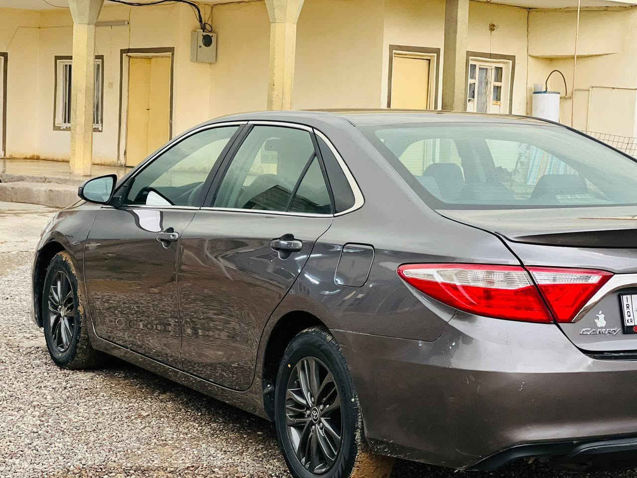 السلام عليكم
كامري 2016  SE
السياره ضررها ٣ قطع بونيد وجاملغ وجاملغ خلفي وبيها طارف قبق الصندوك وي جاملغ سونار مرفق وي الصور 
محرك مفتوح قبق ولفات تبديل واشر 
ماشيه ١٣٥
السعر 127 وبيها مجال بسيط المكان الشرقاط ***********
