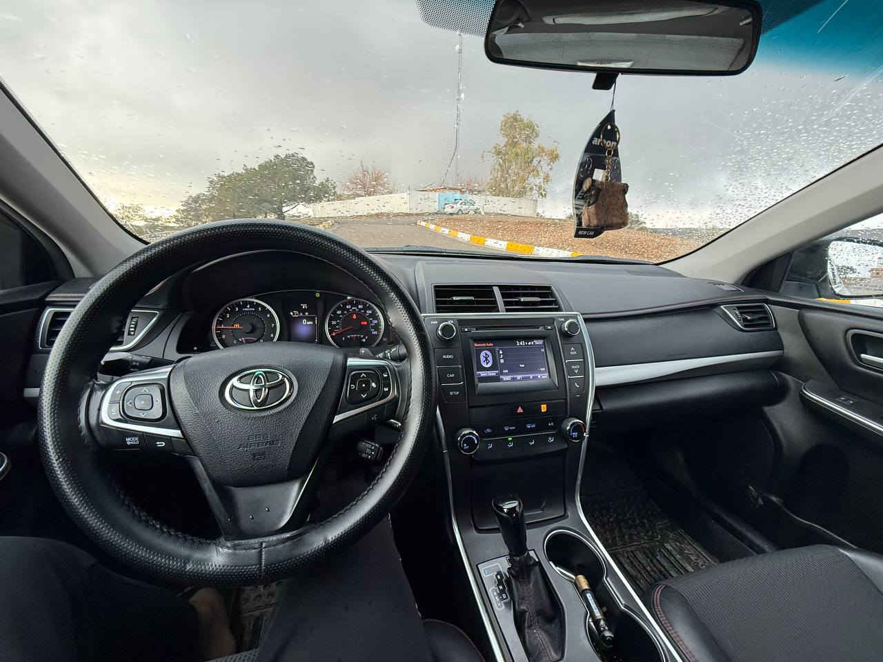 كامرى 2017 SE
مواصفاتة معروف 
ماشي 90 ميل 
جاملغ سكن تجارى 
نص باب و ربع بونيت بخ 
بدون دواخل حتى أرباك بلادى 

هزة جديد
سنويه جديد لحد 2028
تحويل و كالة نفس يوم اذا اتريد 
سعر 170
مكان 📍كركوك 
*********** كركوك, العراق
