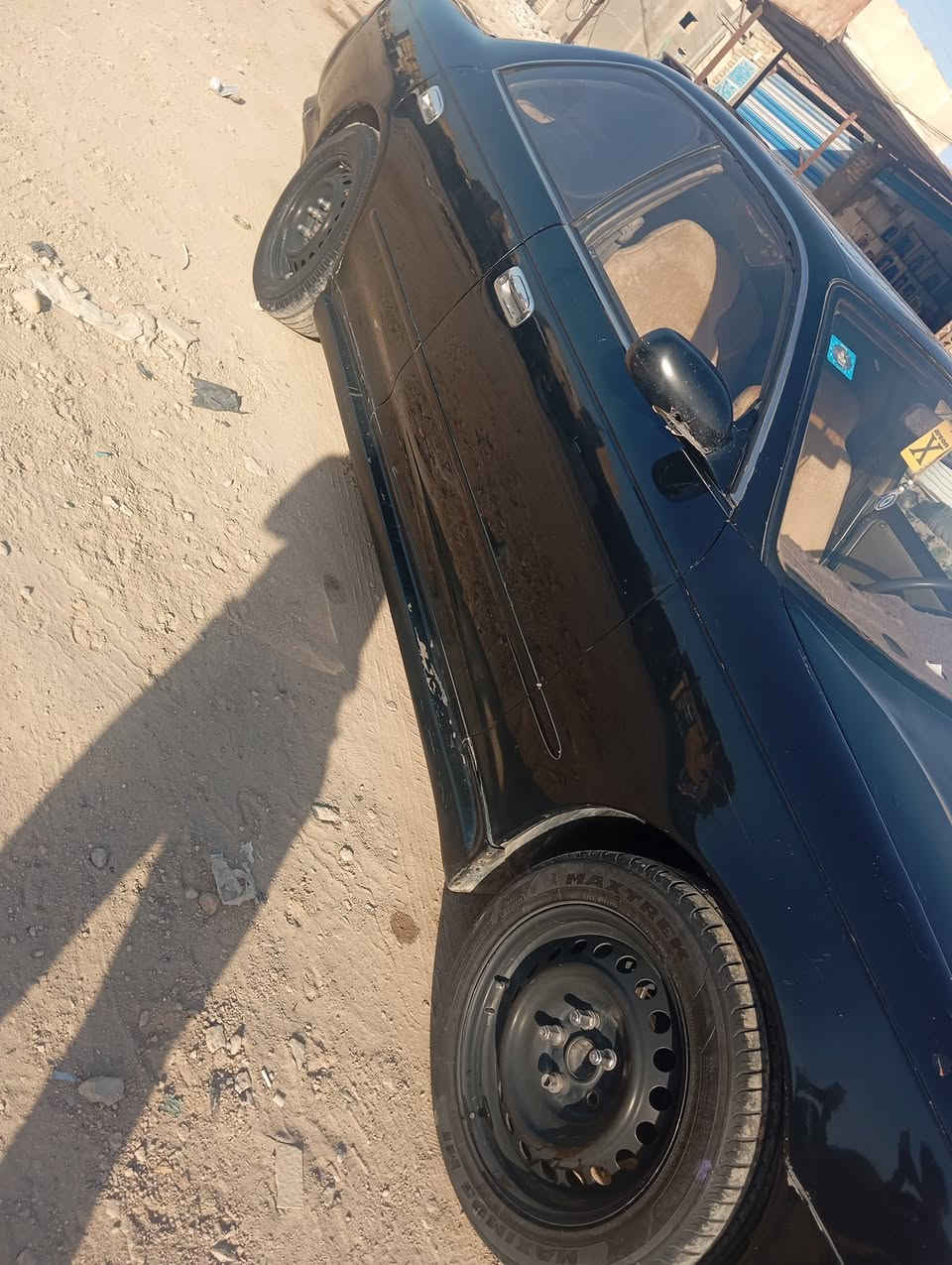 سياره  مارك للبيع جاهزه مكينه وگير  وتبريد  تخم تاير غرفه جديده حداديه توني مسويه سنويه ضايعه مشيت بعاملته تمشي وياي كبل ابصملك بسمك وسياره بسمي *********** سعر ٤٧ بيه مجال
