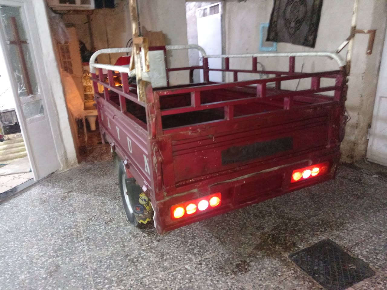 السلام عليكم ستوته ديوان ٢٠١٩ أوراق كامله كهربائيات شغاله سلف هندر السعر مليون وميتين وخمسين وبيها مجال حق الجيه مكاني بغداد على السياحي مقابل حسينيه المعامل ***********
