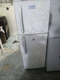 ثلاجه لبيع 75 هذه رقمي 07716257148