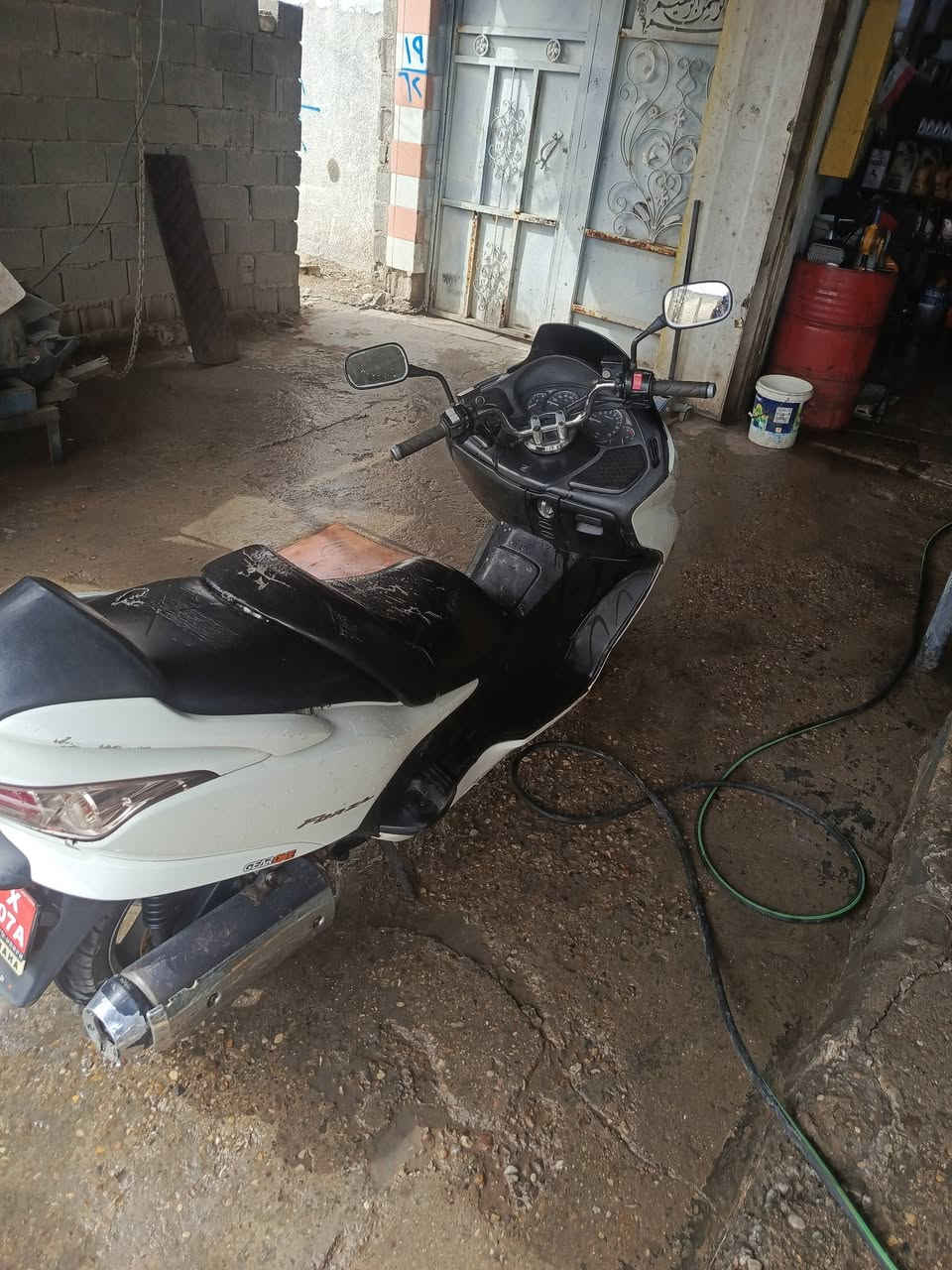 سلام عليكم 09مكفوله كلشي شغال وراق كامله مكينه ممفتوحه جاهزه من كلشي للبيع السعر 700العنوان بغداد المدينه ***********
