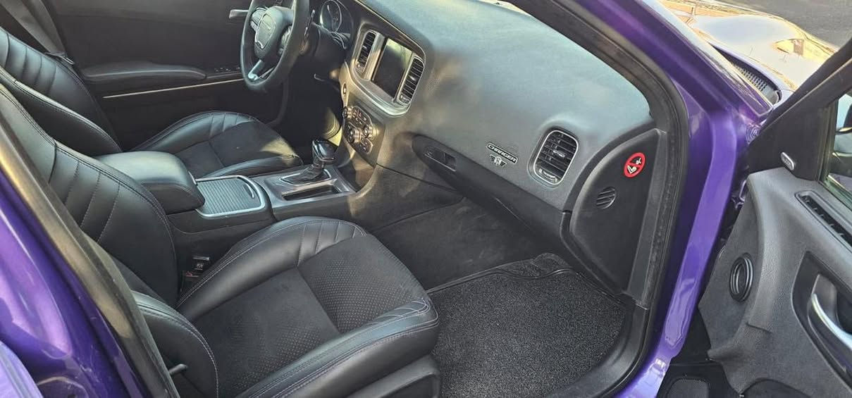 السلام عليكم 
جارجر GT خليجي هارلم 2019
مواصفات الGT المعروفة 
تشغيل عن بعد
فتحة 
شاشة 
تحكمات جهتين
كشنات شعار GT
انارة ترحيب
وباقي المواصفات المعروفة
ماشية 60 الف 
بيها حادث جانبي ضربة صفحة الراكب السونار مرفق بالمنشور مكينة وكير كفالة ما بيها اي نقص ادامة كاملة بلكات نوزلات منظومة وقود جديدة برمجة السيارة جاهزة من كلشي وجديدة شواصي ولغود مكفولة بجم كبس
السعر 212 وبيها مجال بسيط 
مكاني بغداد قرب مرور التاجيات
***********
