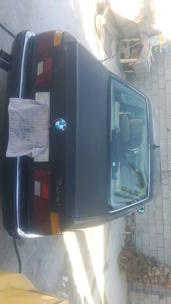 بيم 735للبيع وترهم مراوس كير ومحرك بل جيس السياره بلادي لا صبغ ولا معجون عده البنيد مرشوش وعندك هاي دعمه لي بل جاملغ 

السعر 35 

***********
