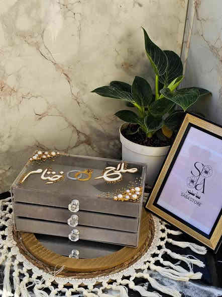 بوكس اكسسوارات ❤️3 طابق 
تخيلي توصلك هديه كلها ذوق.......
بوكس اكسسوارات مصمم باسمچ.. ولمسه ناعمه تليق بجمالك💕
كل قطعه تنحط بحب،، وكل تفصيله تنرسم على مزاجچ

سوي منشن لصديقتج وخلي تجهز لچ هديه على ذوقچ
🎁
تصميم حسب الطلب _كتابه اسم او حرف
للطلب خاص او واتس اب( ***********) 
🚛 يتوفر توصيل لجميع محافضات العراق (5000)

سعر البوكس(15.000) 
#اكسبلور #العراق #اكسبلور_فولو #ترند_العراق #الشعب_الصيني_ماله_حل
