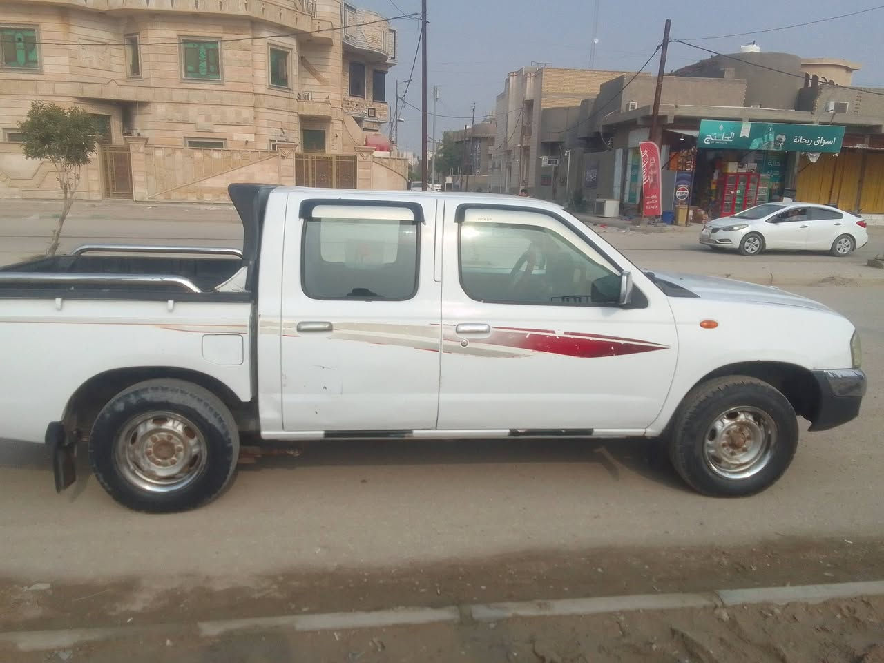 بيكم نيسان وارد خليجي موديل ٢٠٠٩ بيها ثلاث قطع طخات بسيطه ما عابر صبغ اربع قطع أثر جراده السعر ٩٥ ورقه مع المجال مكفولة من الكلبه والتكم والشاصي
