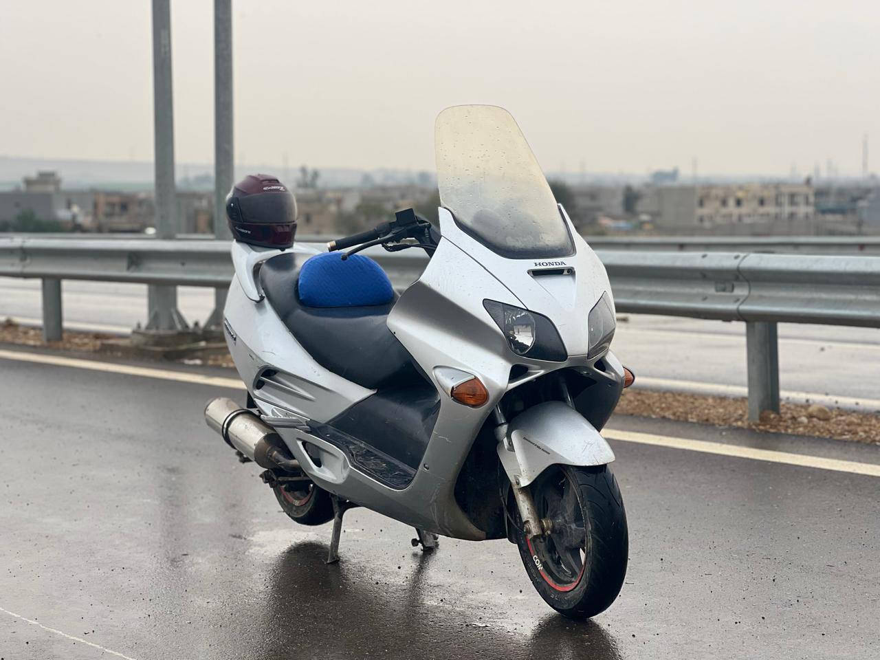 سلام عليكم مطور البيع فورزه 0/6 محرك شرط / لسعر / 800 بي مجال / عنوان موصل / ***********
