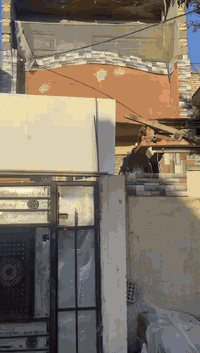 مكلف بالمنشور الملك للـ الله بيت للبيع قاطين 100 متر الموقع اول ما تعبر تقاطع سبع قصور رابع فرع اليمين قبل ما توصل المركز والسيطره مقابل مطعم المائده  (البيت بي 3 غرف استقبال وحوش وحولي وحمام 2 الجوه كامل وجاهز الفوك ماكامل عوزه سيراميك وبواري فقط البيت عالي عن الشارع السعر الاتصال ع الرقم
  0777 059 2484
البيت للبيع لا ايجار ولا اقصاد ولاشي وره شي للبيع وشكراً
