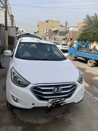 توسان ٢٠١٥ جديدة  محرك ٢٠٠٠ كير ومكينة مكفولات  بغداد مدينة الصدر  077...