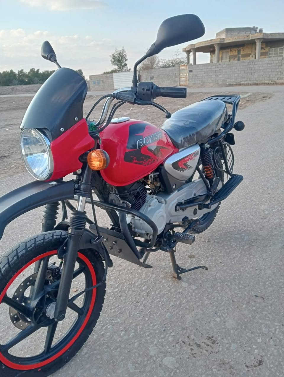 دراجه البيع بوكسر موديل 23 سعر مليون و 400
تواصل / ***********
متوازي ع البيعه
