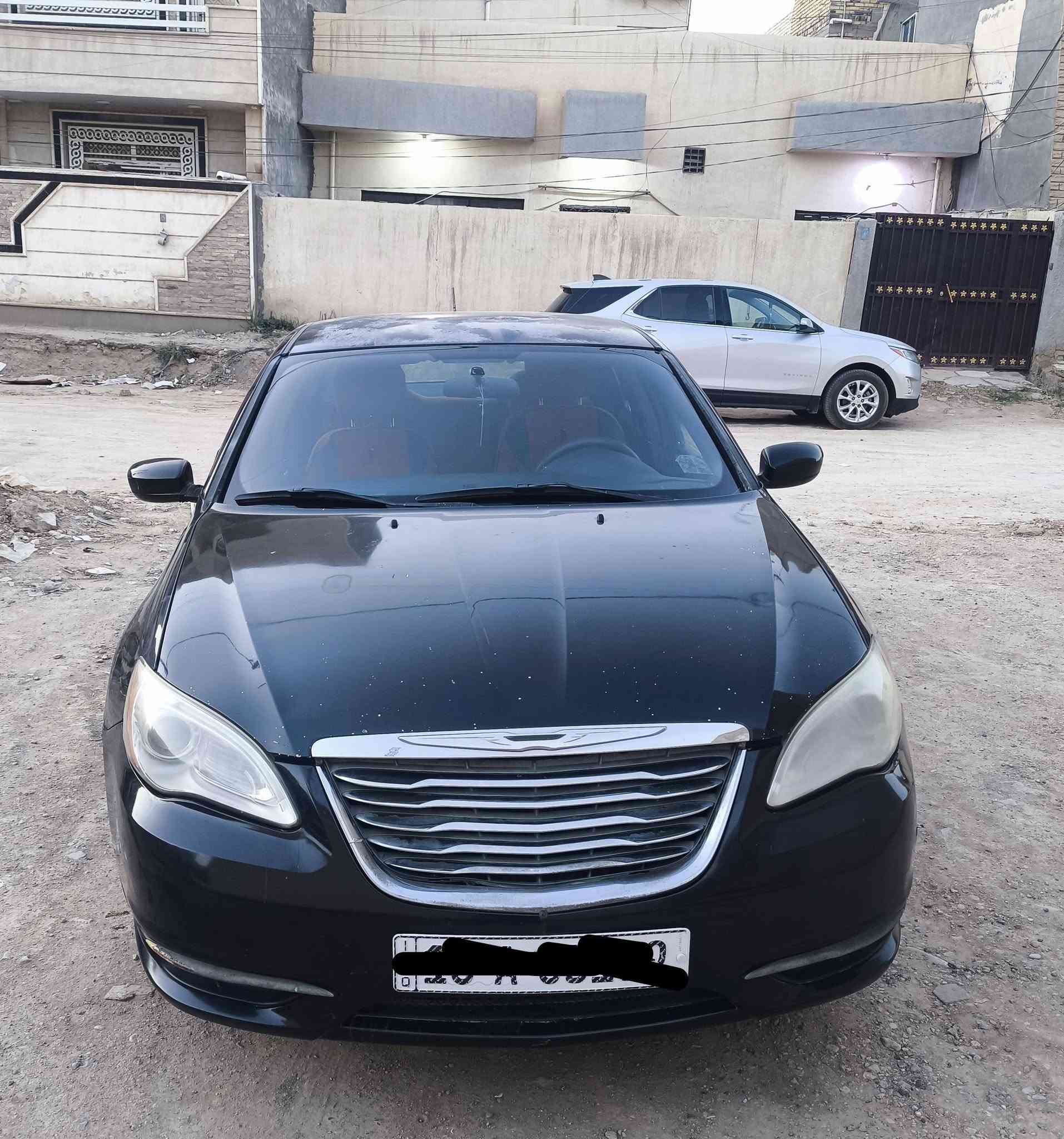 السلام عليكم
C200  2013  للبيع  
رقم بابل 
محرك 2400 
حادثهة  موضح بالصور  
السعر ٦٥ ورقة  
للاستفسار  ***********
