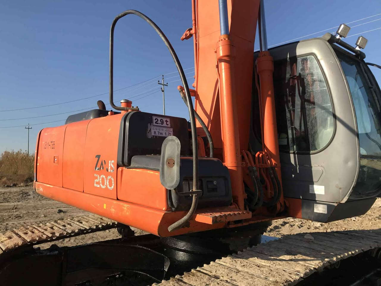 السلام عليكم للبيع حفاره هيتاشي زت مديل 2004 اصل رقم ألماني تحويل امسسه جك همر بلادي مكفولة كفاله عامه قطرة صبغ ما بيها تبريد بلادي كهربايات كلها شغالة بلادية حفاره حداديه و زناجيل و رولات صينيه جدد حفاره ما بيها اي نقص جاهزه للعمل الاستفسار ***********     ***********
