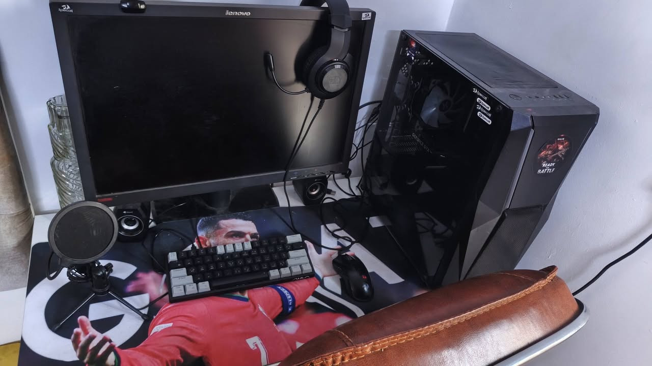 ‏
‏
‏السلام عليكم  للبيع سيتاب كامل
‏
‏15 10400 معالج
‏
‏GTX 1660s كرت شاشة
‏
‏ذاكرة وصول عشوائي 16 جيجابايت DDR4
‏
‏SSD 500
‏HHD 500
‏
‏650 واط بور سبلاي
‏
‏ملحقات سيتاب
‏شاشاة لينوفو 
‏كيبورت رد دراكون 
‏ماوس رد دراكون 
‏سماعات راس رد دراكون
‏سماعات خارجية اعتيادية
‏كامرة دقة متوسطة
‏مايك خارجي ارجيبي جيد
‏يوبي اس 
‏كرسي كيمينك جلد
‏ميز ابيض 
‏ سعر كل ٦٠٠ عنوان كركوك ما عندي توصيل
‏
‏


**إذا كنت صاحب هذا الإعلان وتريد حذفه لأي سبب، رجاءا أرسل رسالة إلى الدعم الفني**
