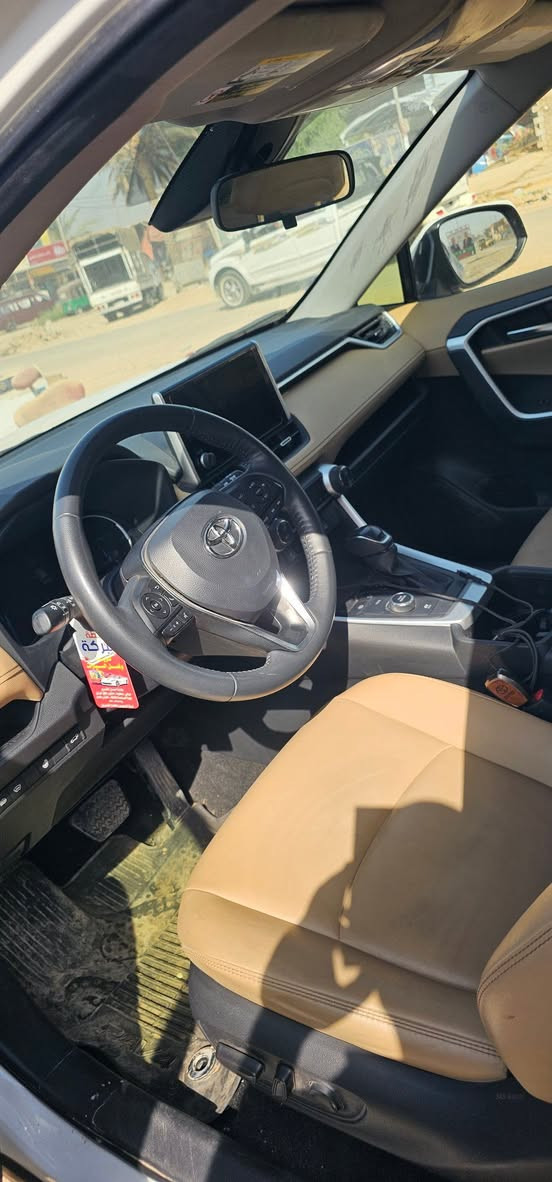 راف فور هايبرد موديل ٢٣ السعر ٢٤٥ وبيها مجال عنوان بعقوبه ***********
