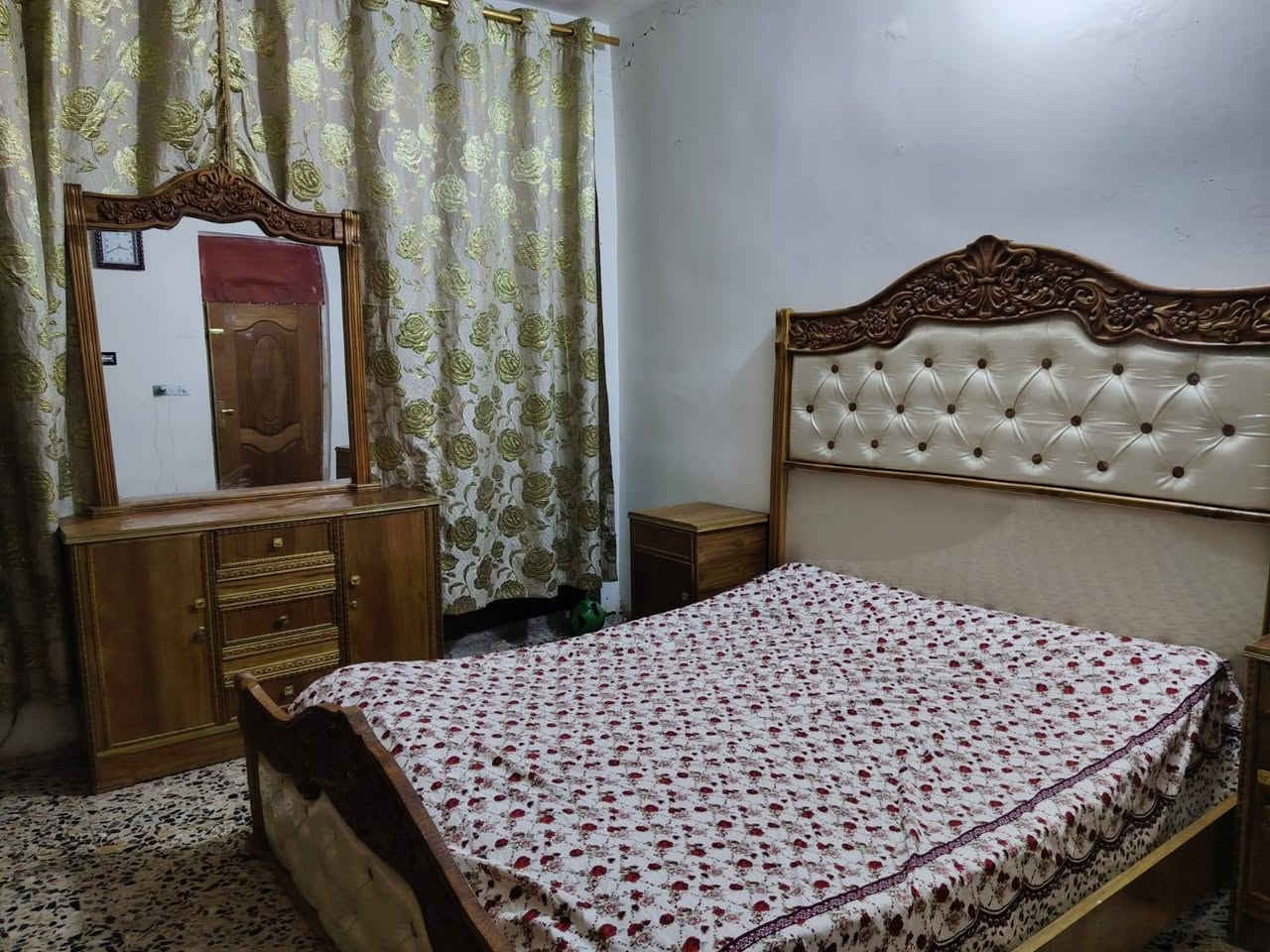 غرفه صاج عراقيه اصليه نضافه فول السعر 650 بيها مجال 
مكاني بغداد الحسينيه تواصل خاص


**إذا كنت صاحب هذا الإعلان وتريد حذفه لأي سبب، رجاءا أرسل رسالة إلى الدعم الفني**