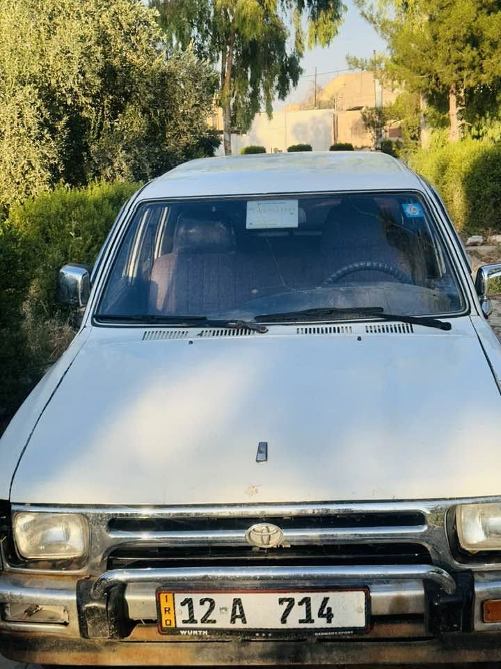 سلام عليكم 
بيكم دبل قمرى 1992صبغ عام 
محرك كير شرط 
رقم قبل شهرين مميز 
تبريد 
ستيرن بور 
دوشمه 
السعر 55$
(***********)
