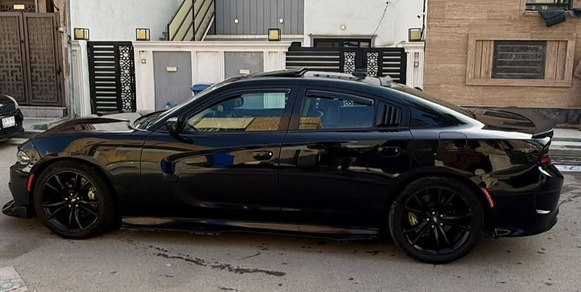 جارجر Gt بلاس موديل 2019
 فول مواصفات . فتحه
فجوج بريمبو فلنجات مشيفه
شاشه كبيره نفكيشن مع اوبشنات srt
رادارات جانبي نقطه عمياء
لانج كونترول سوير تراك باك 
خزن ميموري
دشبول جلد خياط وبطاين ابواب جلد
كشنات جلد ومخمل كهرباء 
كشنات تدفئه تبريد
سترين كهرباء 
هيتر ستيرن
دبلات srt صفر
مرآه عاتمه للضوء وقلاب
سماعات الباين
ماشيه 53000ميل
رقم السياره بغداد الجديد
حادث السياره دعاميه خلفيه فقط بدون ايرباك ودواخل صور الحادث بلمنشور
مكان السياره بغداد المنصور
رقم صاحب السياره ***********
