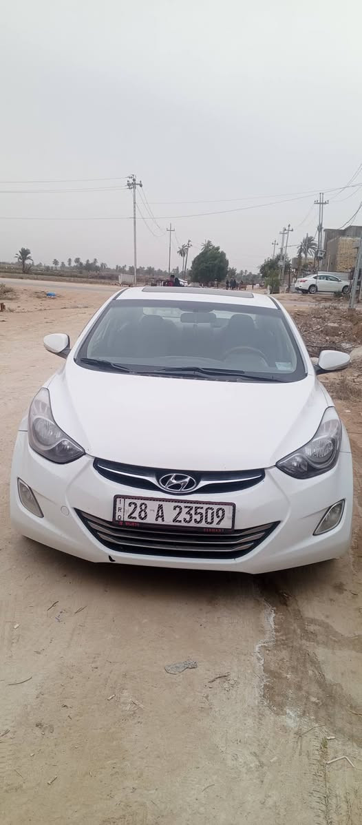 سلام عليكم النتراء موديل 2014 رقم نجف سنويه بسمي مداور ثاني يوم نافذة لغايه 2027 فول مواصفات فتحه تحكم جهتين اربع دسك خمسه ويل كب اشاره بل مري مري شفط حداديه خير من الله مكينه بيه راجز وخيط بخار بدون تنقيص كير تبريد تخم تاير كله عل شرط سياره بيه جمالغ صوب لعبري نص صبغ بدون فتح وجاملغ صوب السايق لخلفي بارد عل كد الدور لخلفي وبيه كارتات
 صبغ وباقي شوف العين السعر 120 وبيه مجال قليل ***********
