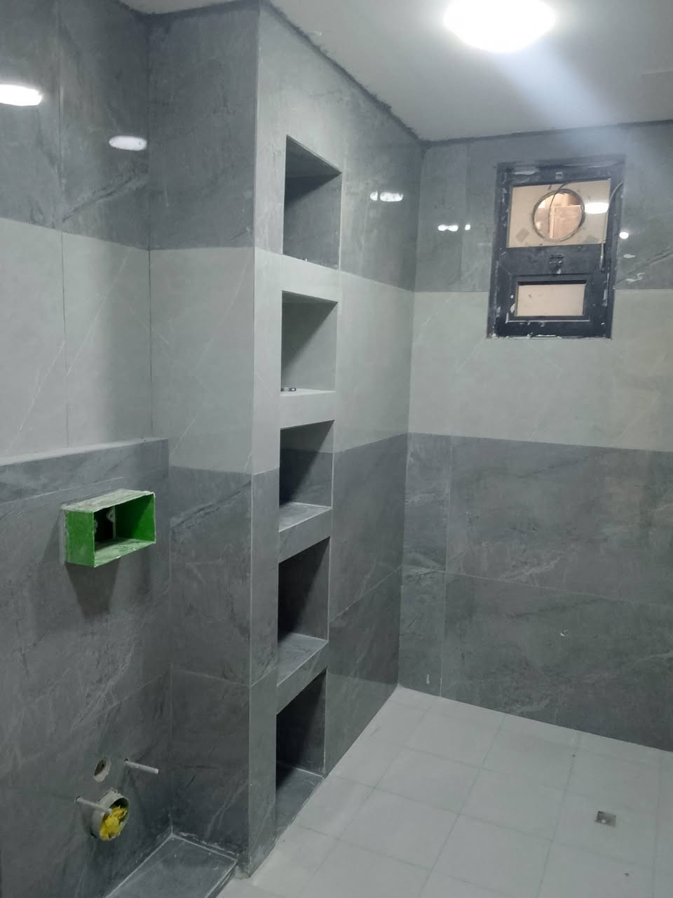 ‏خلفه سيراميك درجة أولى، متفرغ حالياً للعمل.
تنفيذ كافة أعمال السيراميك بدقة واحتراف، تسليم بإشراف مهندس وضمان جودة العمل.
خبرة في جميع أنواع السيراميك (أرضيات، جدران، حمامات، مطابخ).
التواصل ***********
