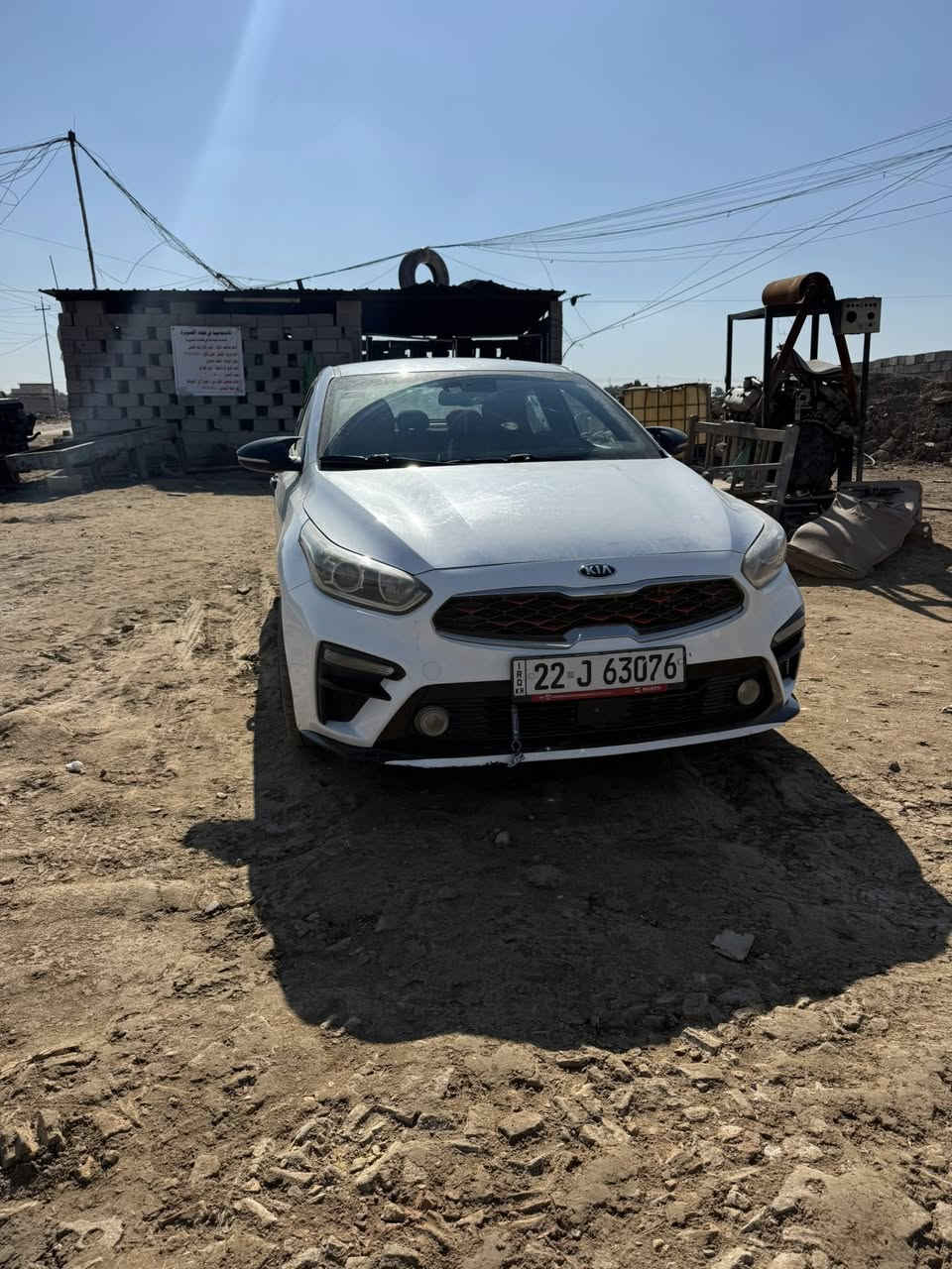 السلام عليكم للبيع سيراتو جيتي لاين خليجي 2020رقم أربيل تحويل مباشر
فول مواصفات
محرك تيربو
بصمه دمام
كشنات كهرباء 
رادار سياقه اليه 
لايت لد اتو
السعر 155
***********
***********
