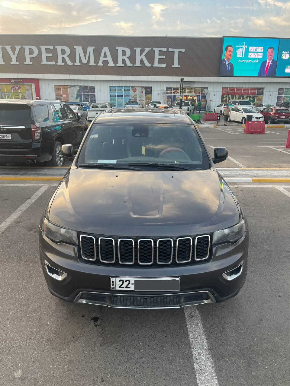 للبيع…
بسعر مناسب جدااا

Jeep 2021 limited
فور ويل 4*4
ماشية 45 الف ميل
رقم اربيل الجديد تحويل ثاني يوم
السيارة بدون ضربة 
حادثها سرقة ٧ قطع وكل القطع راجعة نفس اللون عدا البنيد
مواصفات:
-داخل جلد اسود
-شاشة كبيرة كار بلي
-تدفئة ستيرن وكشنات
-رادار جانبي
-حساسات خلفية
-رادار خلفي
-جنطة كهرباء
-لايت امامي زنون
-فتحة سقف
-فور ويل 4*4
-تخم تايرات جديد

السعر:200 ورقة

واتساب او اتصال: ***********
