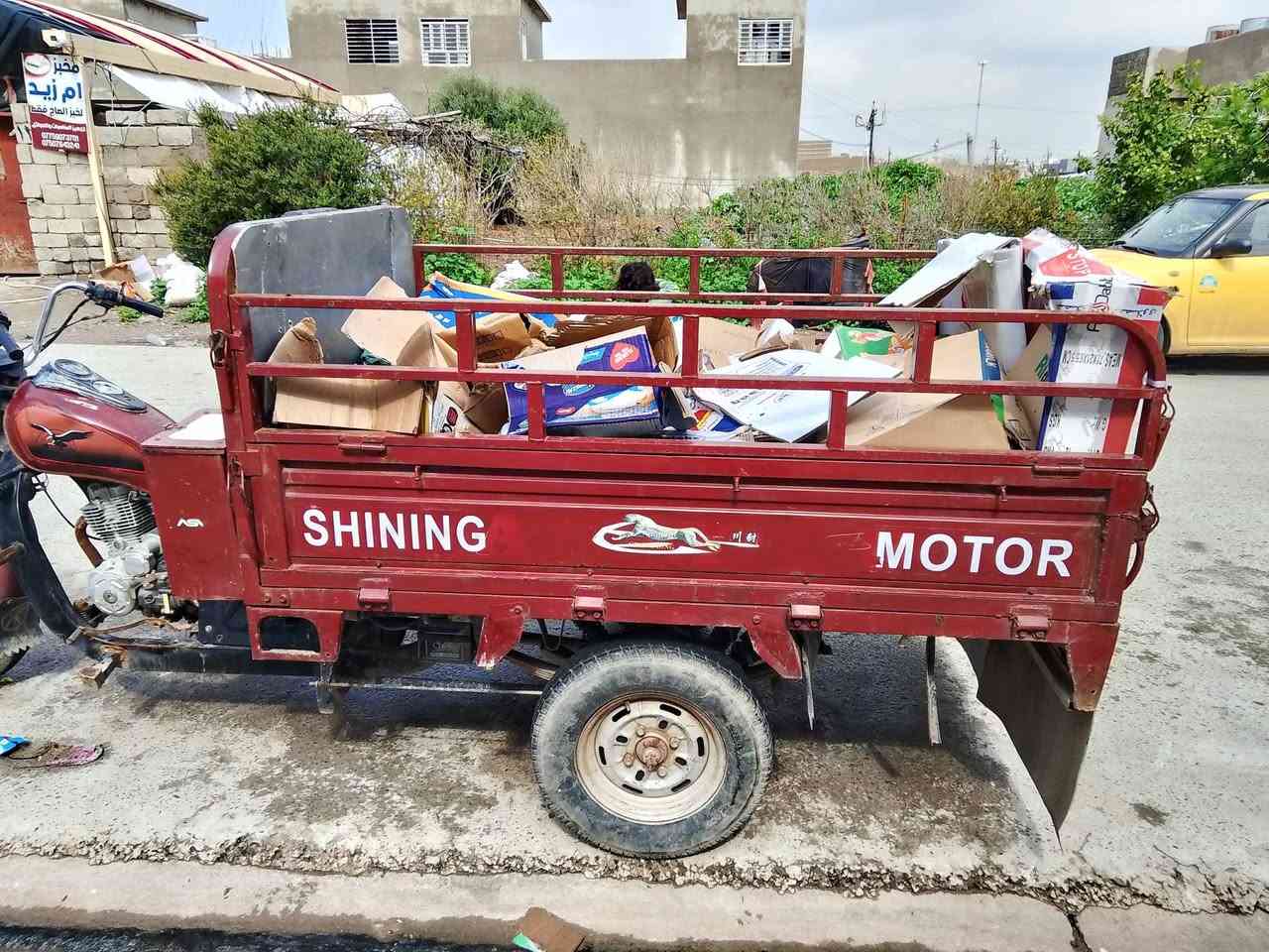 للبيع موديل 2018كلشي شرط اوراق كمرك محرك اخرس سعر 900وبيها مجال شراي خابر ***********
