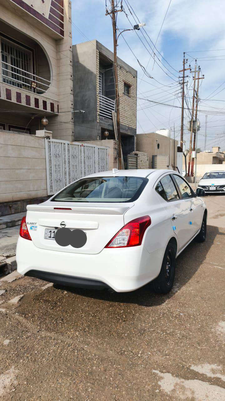 السلام عليكم 
سني هندي بليته زركه 2024
ماشيه 25 الف 
مكفوله من الصبغ والبارد والتبديل
 بيها فقط شخط بسيط موضح بالصور 
134 ورقه وبيها مجال بسيط 
مكانها بغداد / حي حطين ***********
