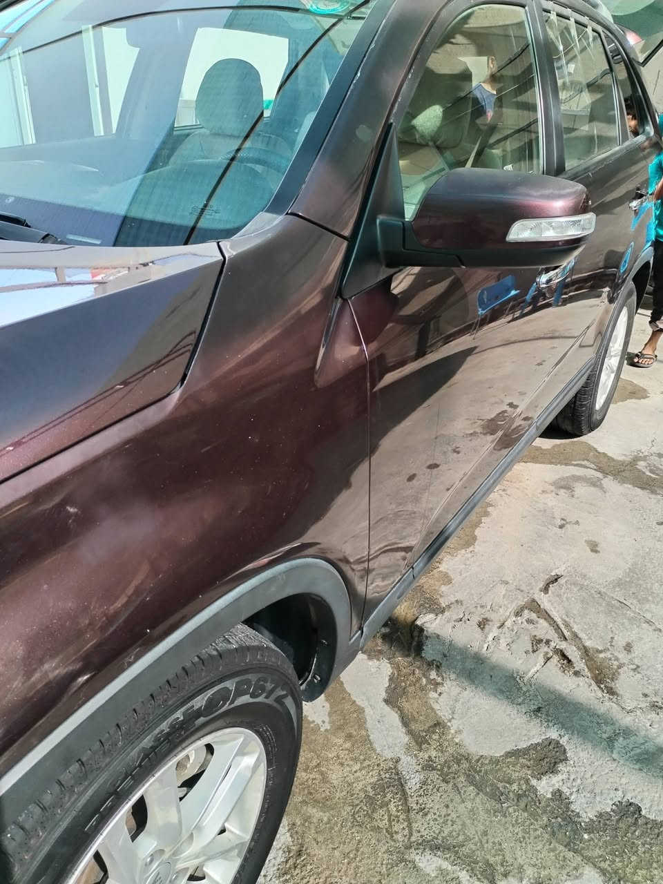 سورنتو ١٥ ٤ سلندر وارد طختهه بأمريكا جامرلغ خلفي جهة السايق والباب وصابغين الصفحه كلها جهة السايق سياره جاهزه أي نقص ماكو مكاني الدورة السعر ١٢٠ قفل هاتف ***********
