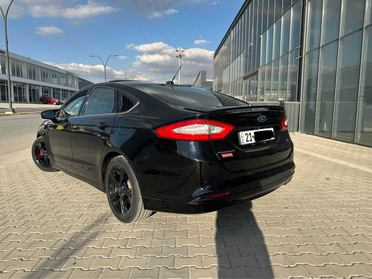 Ford fusion 2016 

-سڵایت 
-٢ کوشن کارەبا
-سێ شاشە
-ویل ١٨ ڕەشی بیلاد 
-تایەی تازە 
-سەنەوی تا مانگی ٩ ی ٢٠٣٠ تازە بەناوی خۆمەوەیە 
-گێڕ مەکینە تەبرید هەمو گیانی بە شەرت گڵۆپی مەکینەش ئیش ناکات
-144,000mile ڕۆشتوە 
***********
-١ پارچەو پەڵەیەکی بۆیاخە سەیارەکە زۆر جوانە بێ ناو گرتن بێ ئێرباگ السليمانية, العراق
