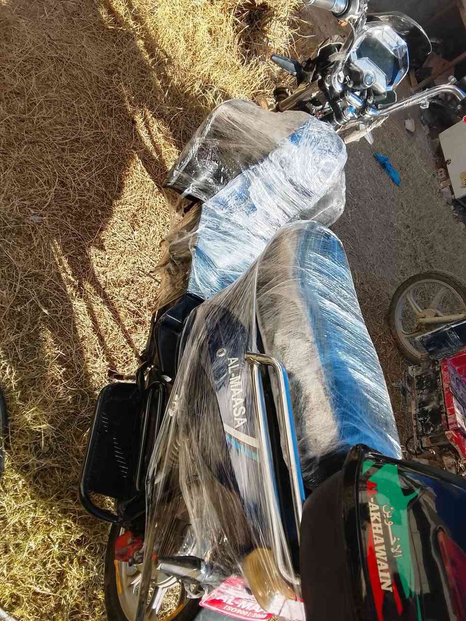 موطور شحن للبيع
نوع
هارلي
 ✅بطاريات عل فحص✅
⭕لايت عالي ناصي 
⭕ شاشه الكترونيه 
⭕نظام ®️ الرجوع الى الخلف
⭕ نظام 4 سرع 1234 
⭕ بريك امامي، خلفي 
⭕ اشاير يمين، يسار
⭕تشغيل عن بعد 
⭕ جهاز انذار سرقه
⭕ شاحنه الشركه الاصليه 
⭕ كلشي شغال كهربائيات 
الموطور نظيف مثل ما موضح بالصور 
(( السعر 275 )( بي مجال)رقمي مكاني شهداء
***********
