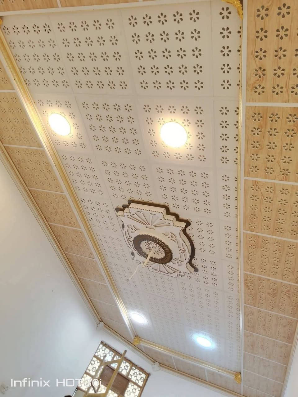 السلام عليك ورحمه الله 
الصلاة والسلام على رسول الله 

كادر عمل ترميم وتصليح المنازل القديمة 
. تصليح وصبغ الجدران 
. عمل وترتيب وجهيات منازل 
. ديكورات جبسن بورد
. ديكورات سقوف ثانوية 
. ديكور بديل رخام وبديل خشب وبديل الحجر
. كادر لبخ اسمنت + اسطار جص 
ومن الله التوفيق


**إذا كنت صاحب هذا الإعلان وتريد حذفه لأي سبب، رجاءا أرسل رسالة إلى الدعم الفني**