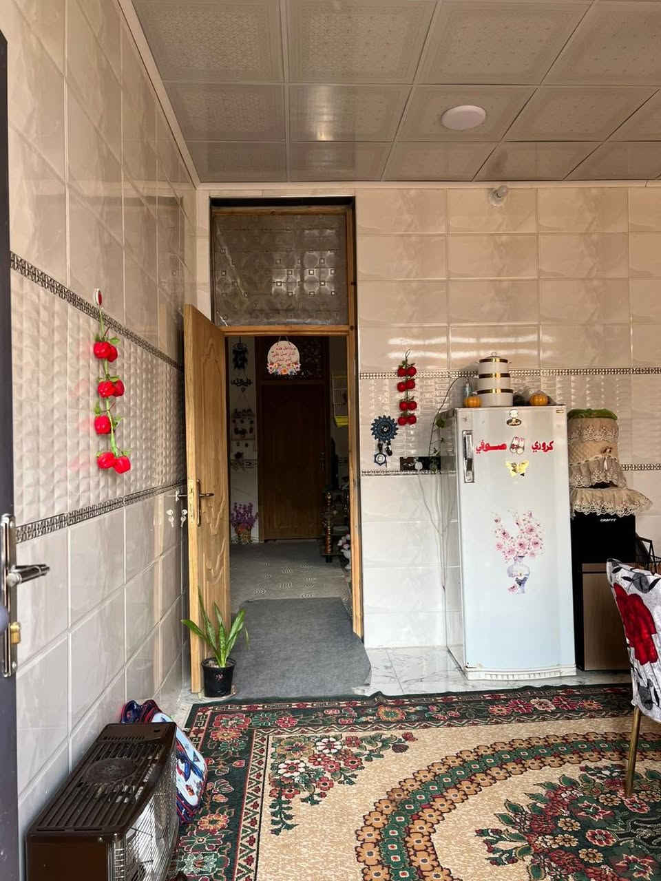 🏠 / دار للبيع مساحة ٢٠٠م طابو زراعي سند ٢٥

البناء يحتوي على مطبخ .هول . أستقبال . غرفتين نوم . مجمع صحي 
نقص تطبيك سطح والدرج

الموقع 🌏 /ورديه داخل منطقه الامام سيد موسى

للاستفسار مراسلة الصفحة او الاتصال على الارقام التالية 
***********
***********
